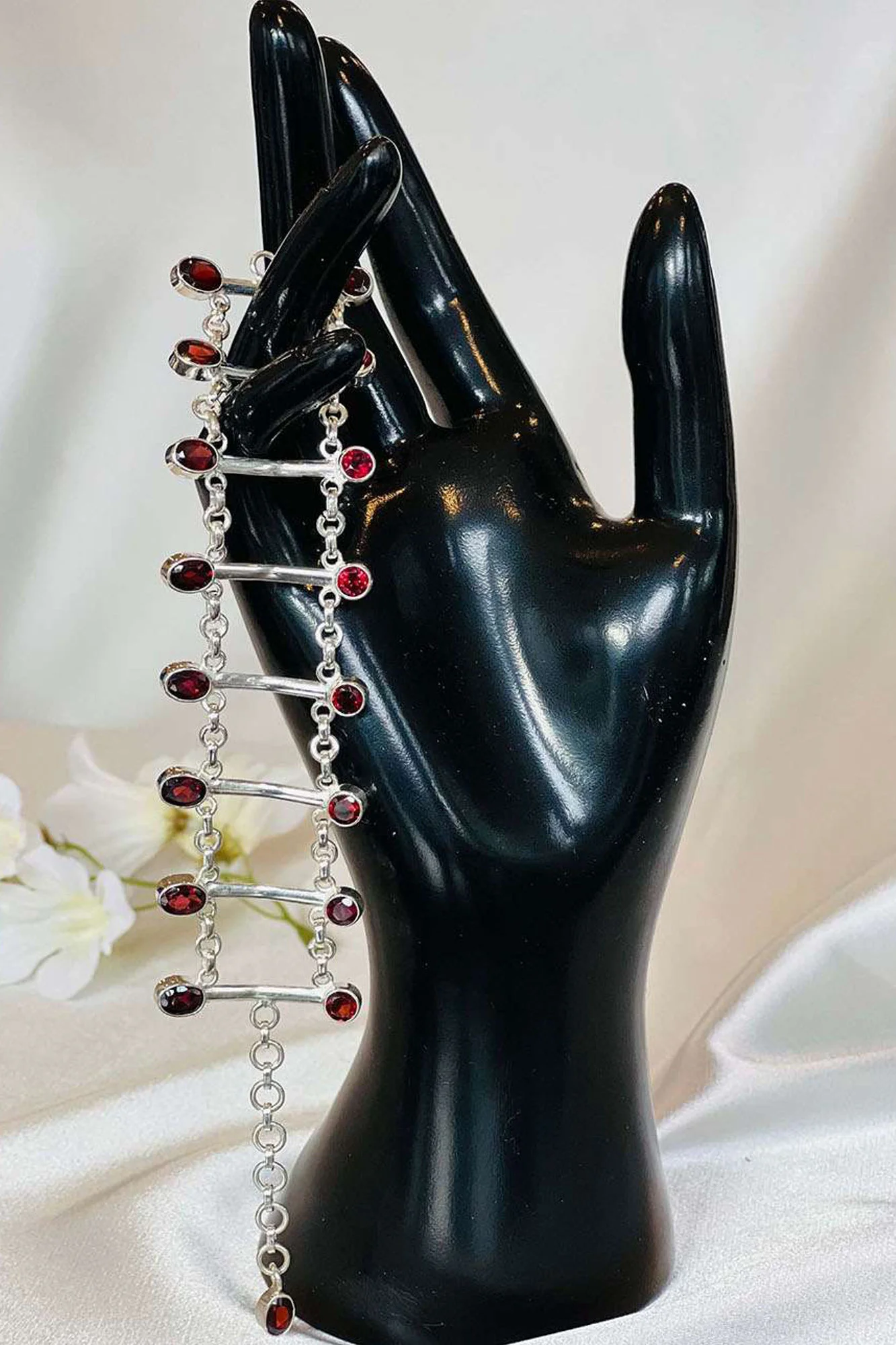 65RVI-garnet1-Bracel…_imresizer