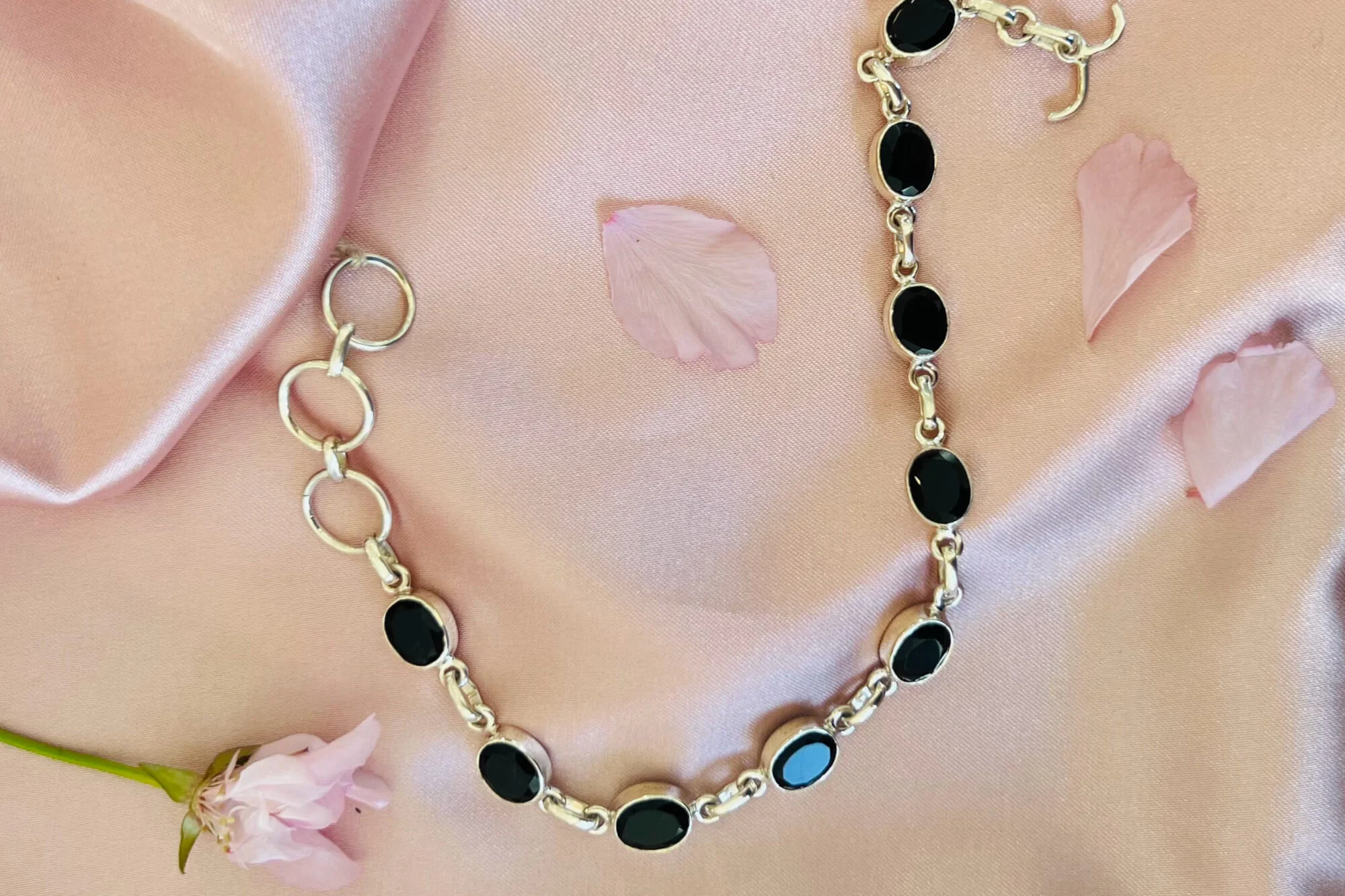 123CON_C_Black-Beauty.jpg
