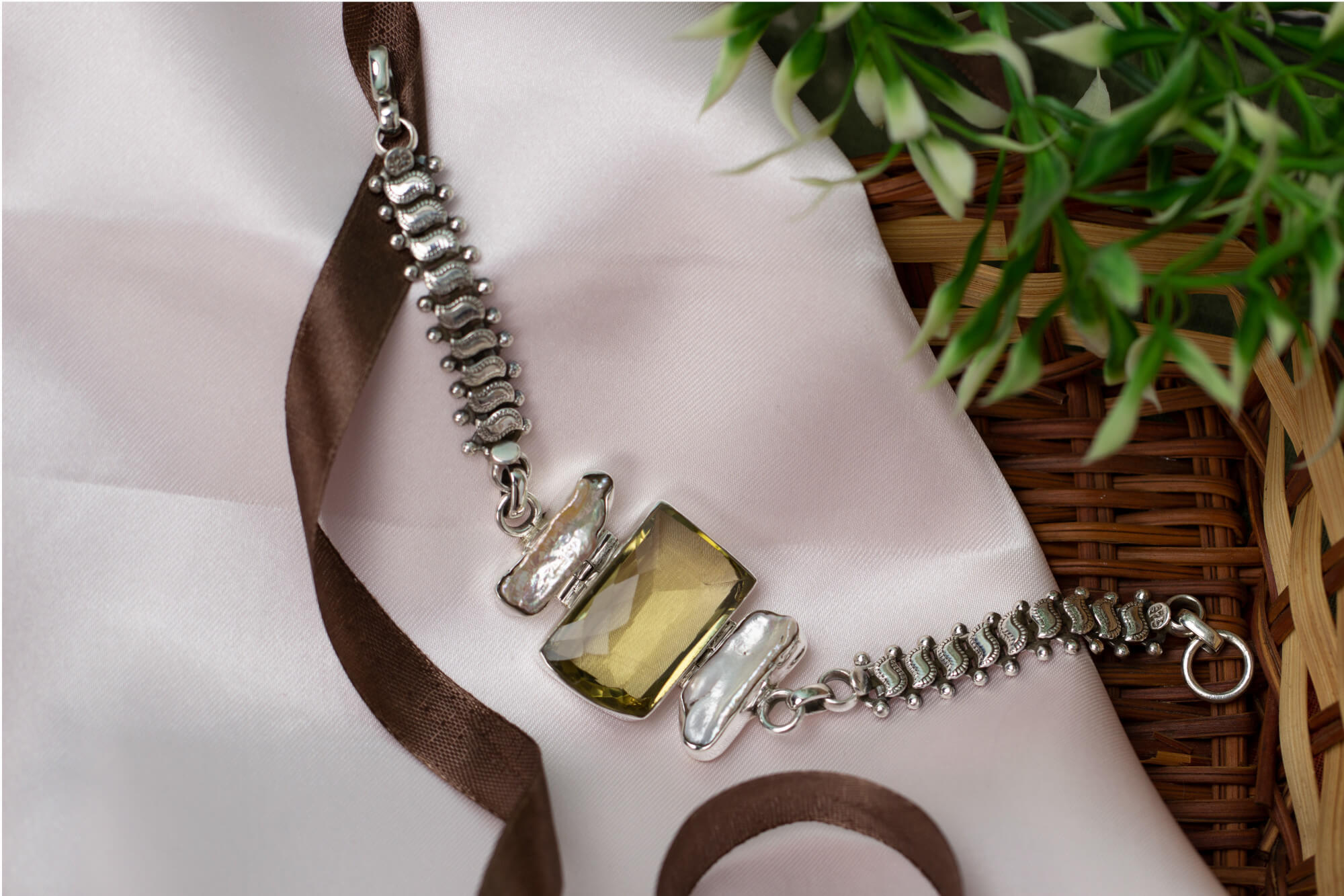 39VIN_D_LEMON_QUARTZ_BRAaCELET.jpg