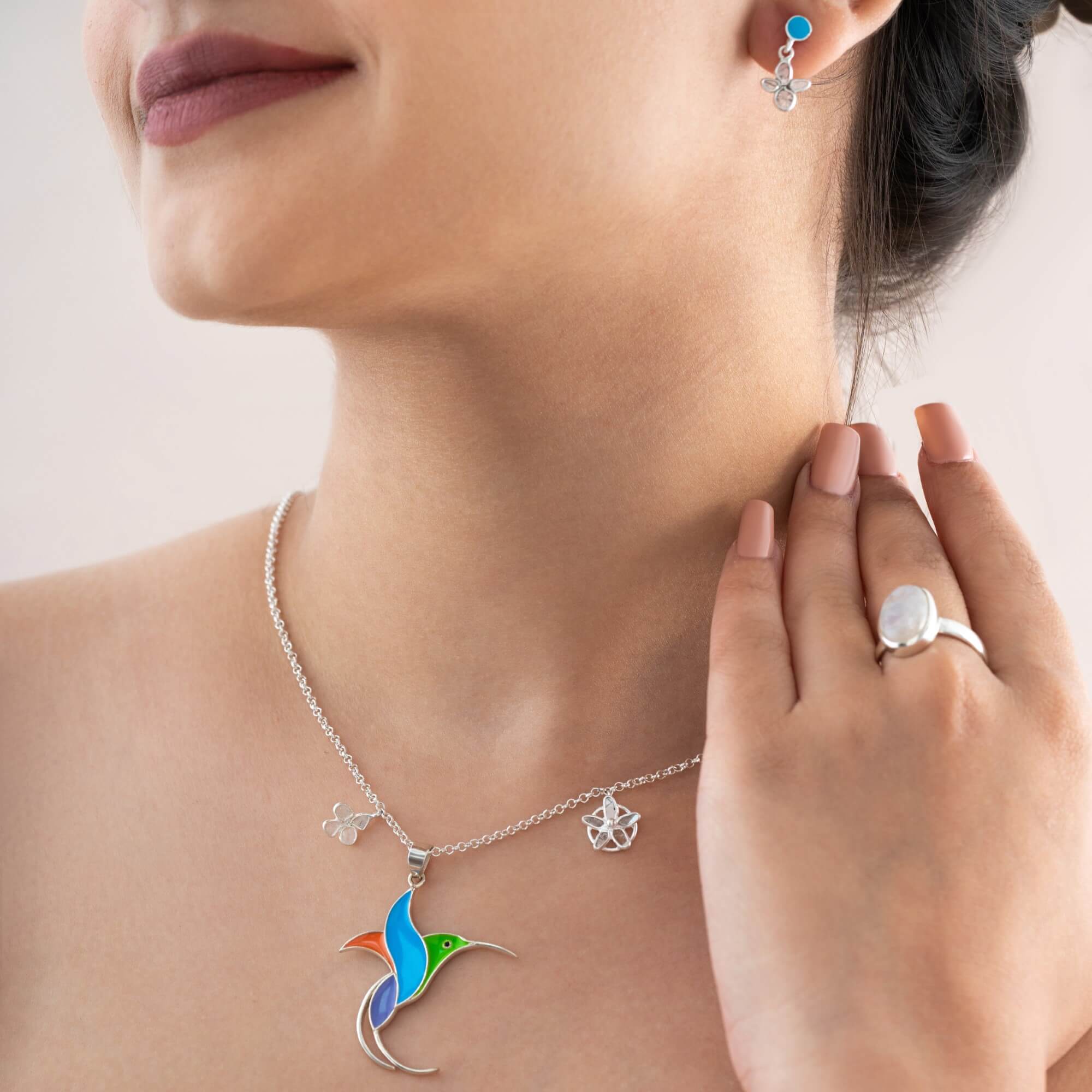 302HNE-Hummingbird-Logo-Pendant-B1