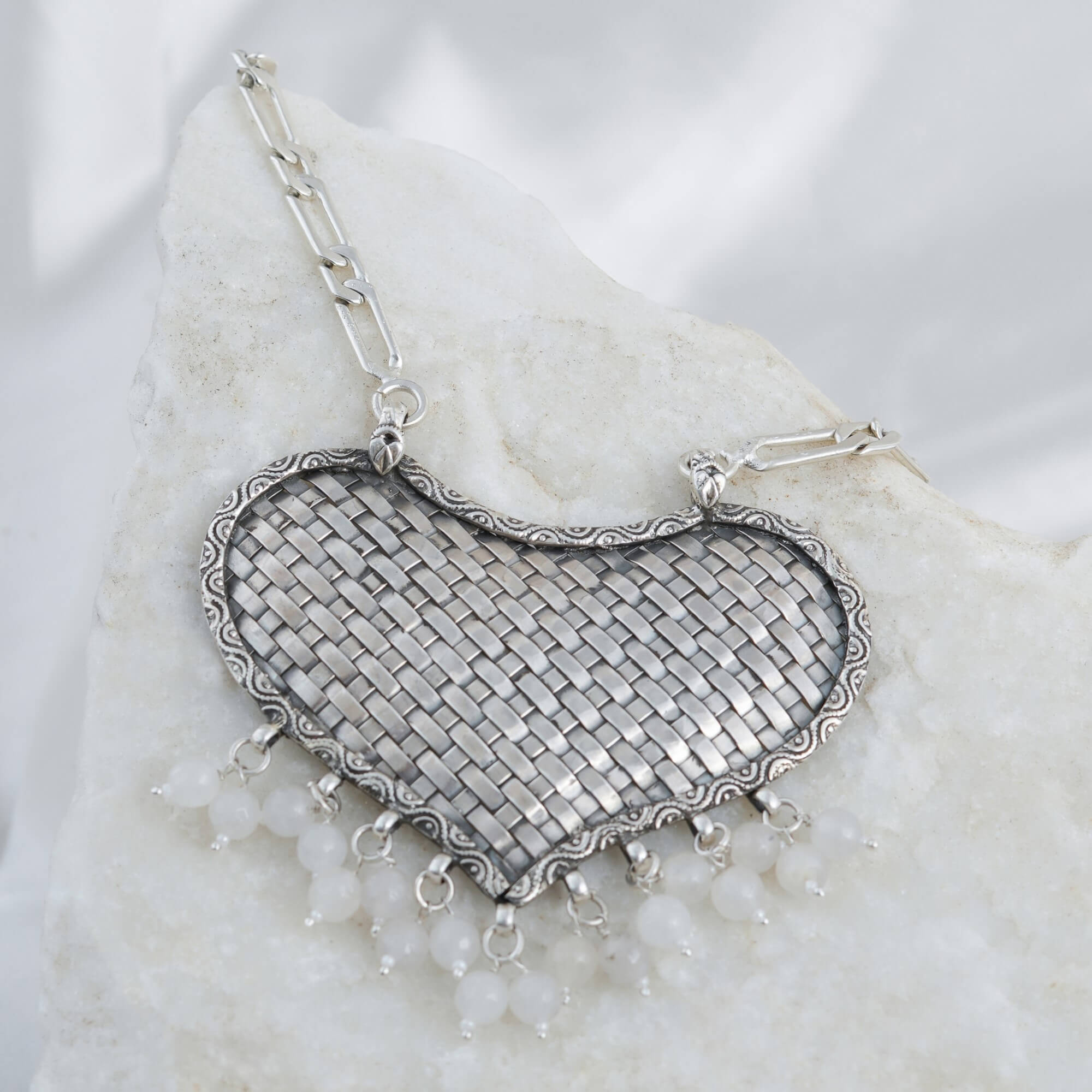 332RVI-Basket-Weaved-Heart-Pendant-A1