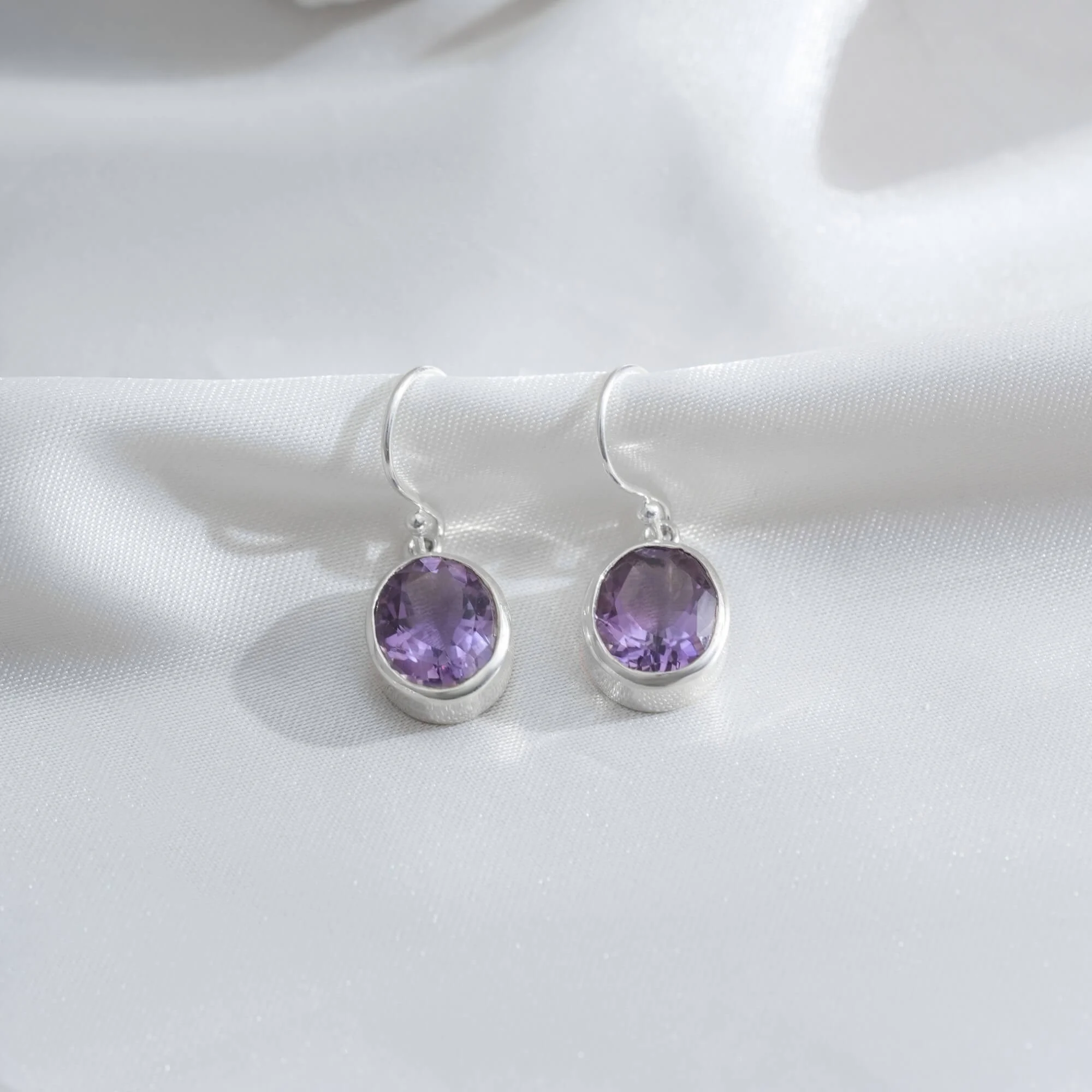 364RVI-Bezel-Set-Amethyst-Pendant-and-Earrings-B1