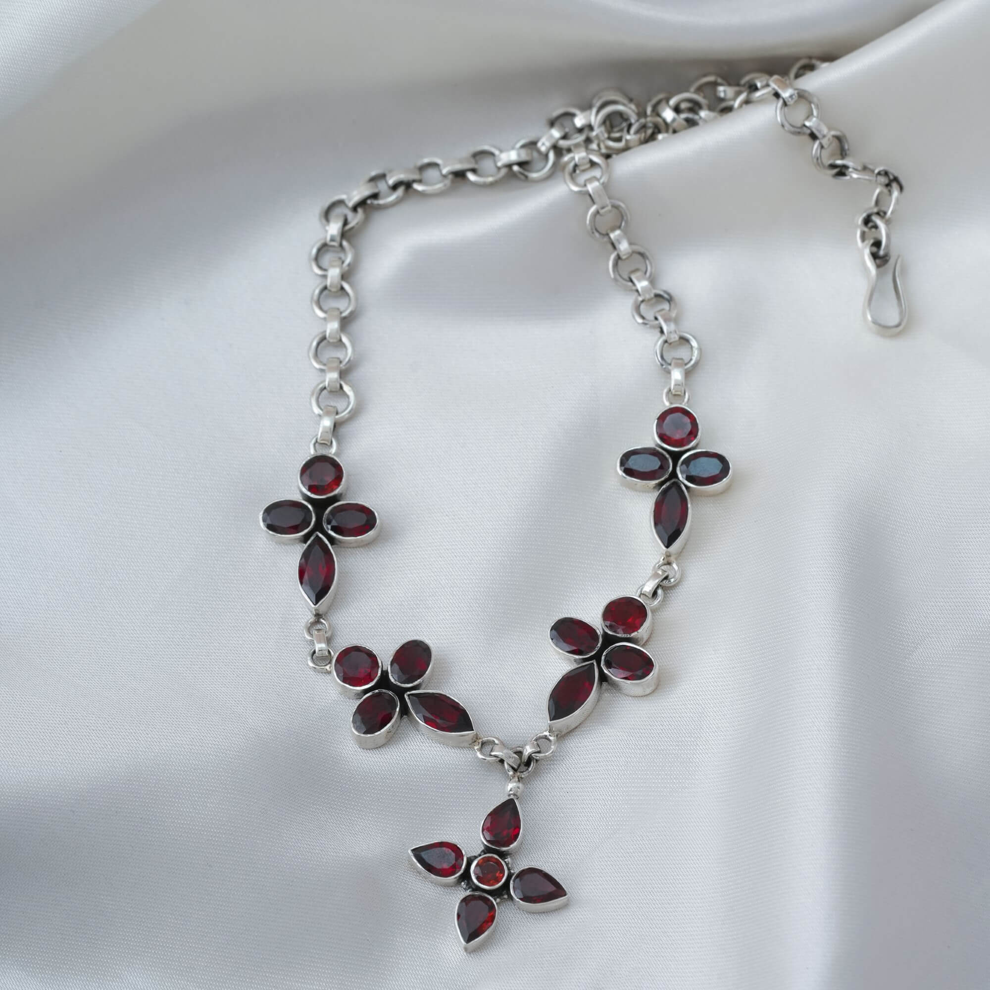375RVI-Garnet-Flower-Pendant-Necklace-A1