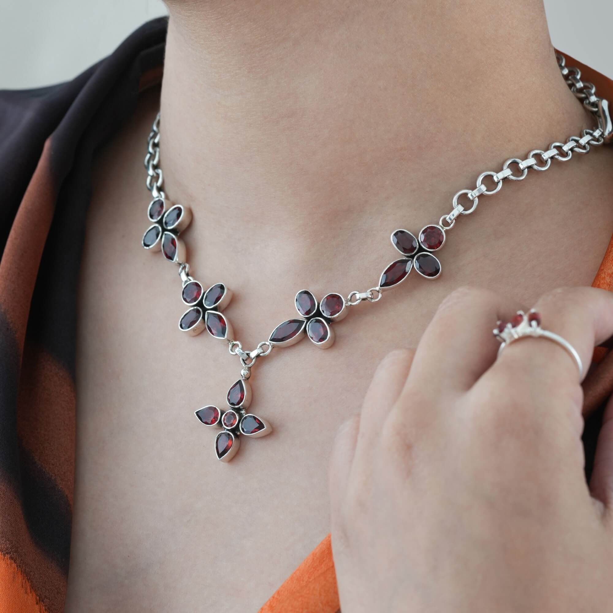 375RVI-Garnet-Flower-Pendant-Necklace-B1