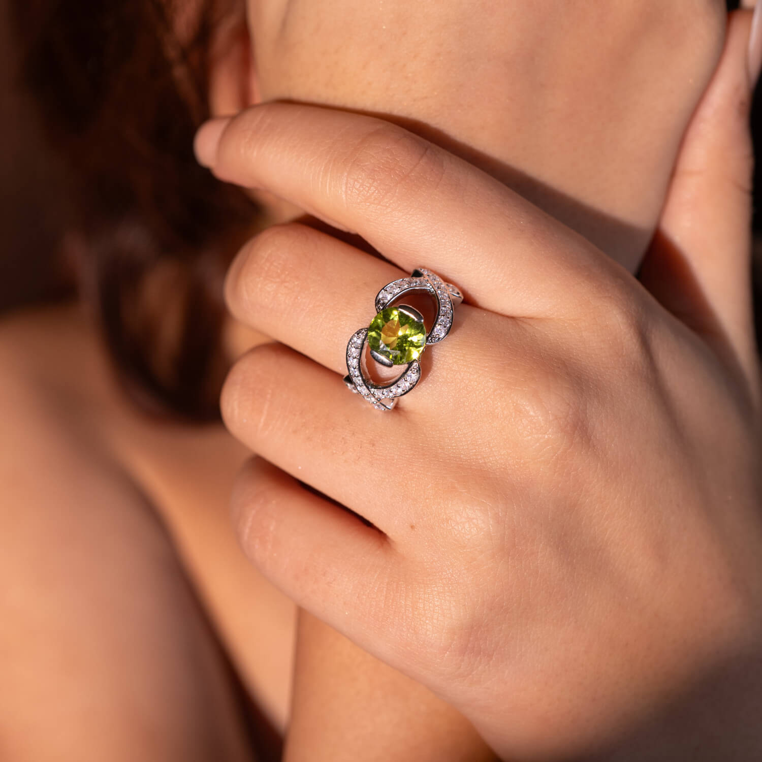359RVI-Radiant-Gemstone-CZ-Ring-B1_V2