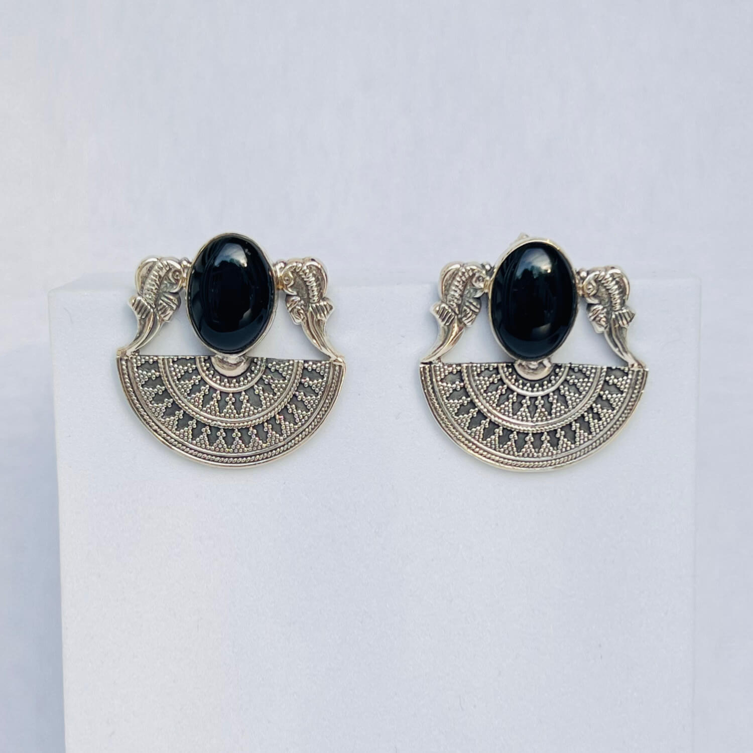 385bRVI-Imperial-Twilight-Elegance-earrings-A1