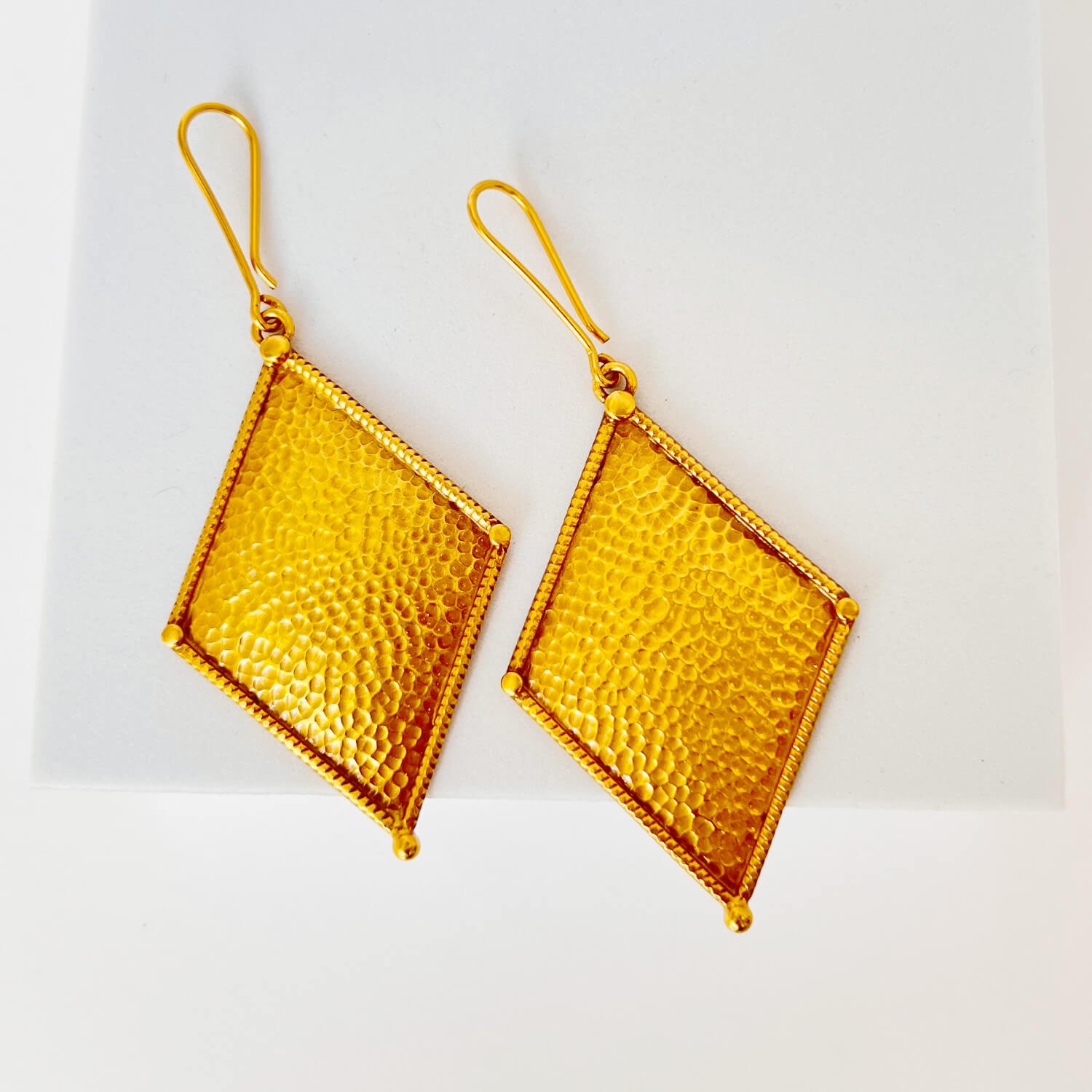 416RVI-Golden-Quad-Danglers-A1