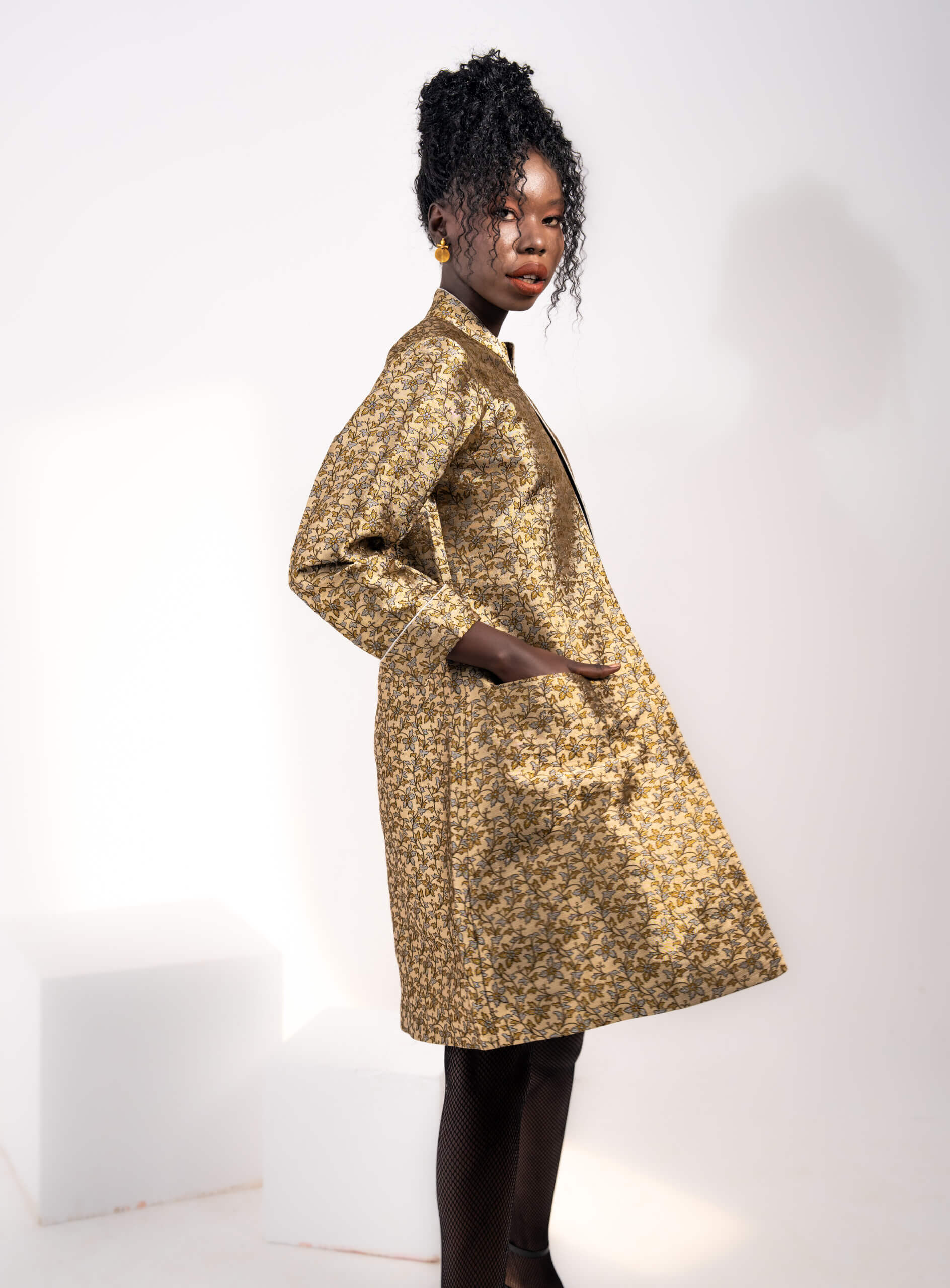95ANA-Regal-Gold-Jacquard-Silk-Long-Jacket-D1