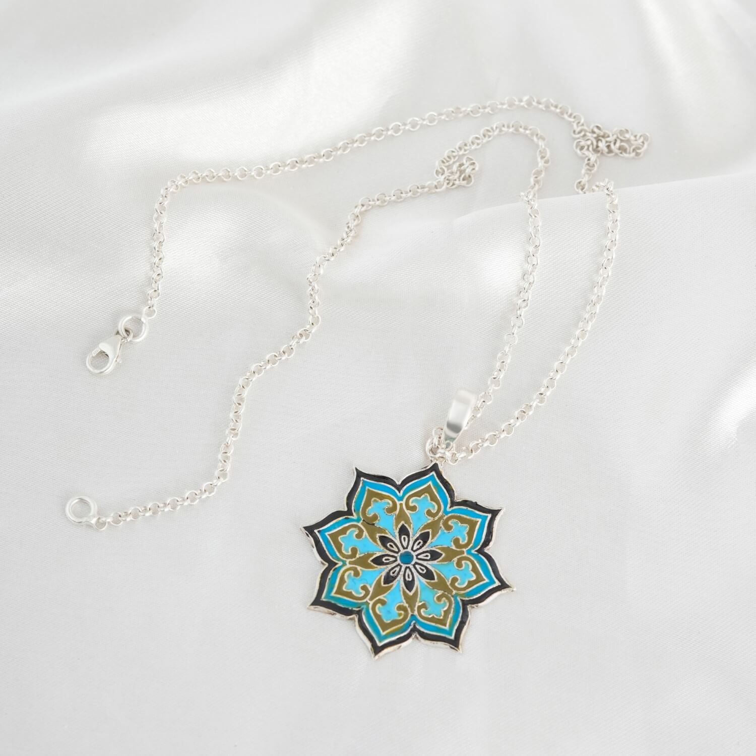 327RVI-Turquoise-Flower-Pendant-A1