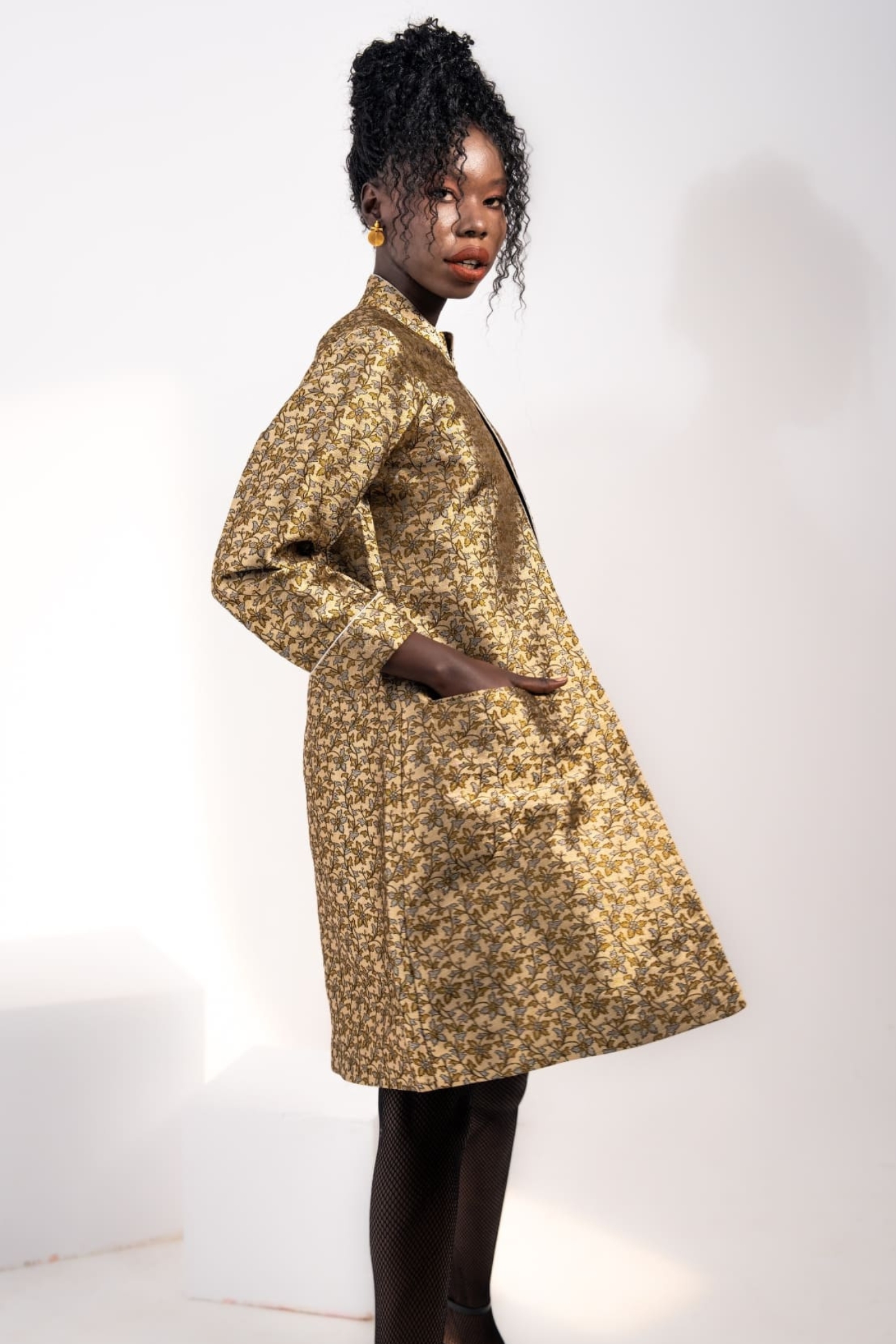 95ANA-Regal-Gold-Jacquard-Silk-Long-Jacket-C1 (1)