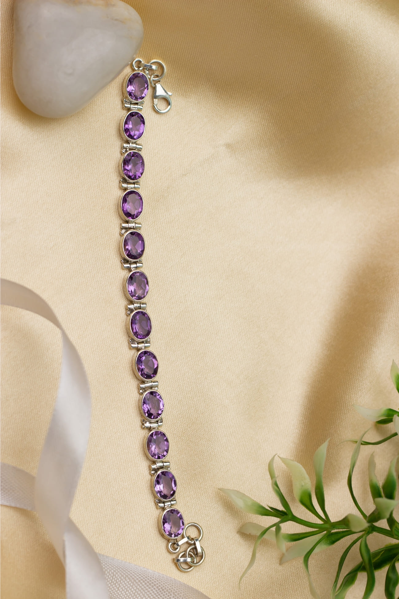 121CON_C_Violet_beauty