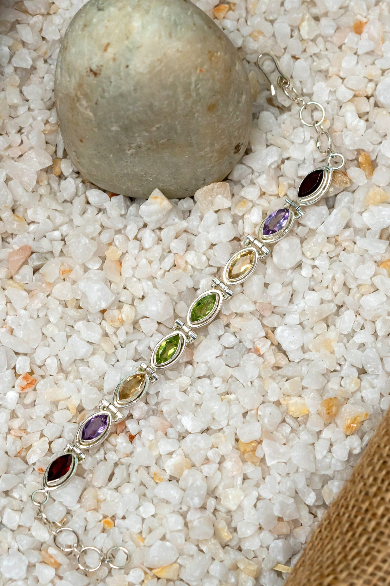 135d_Bracelet_Garnet