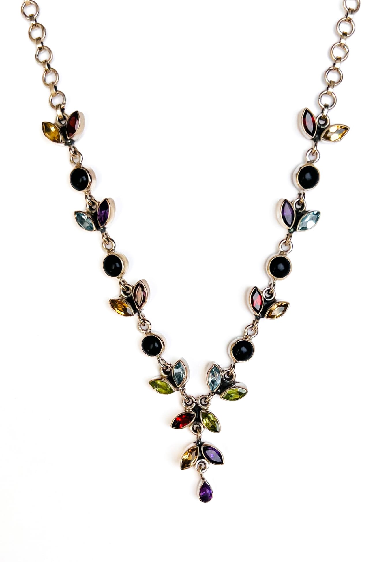 183RVI-Dainty-Flowers-Princess-Necklace-A1