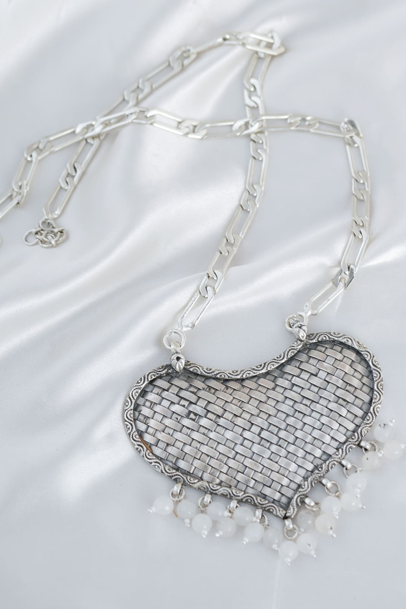 332RVI-Basket-Weaved-Heart-Pendant-C1 (1)