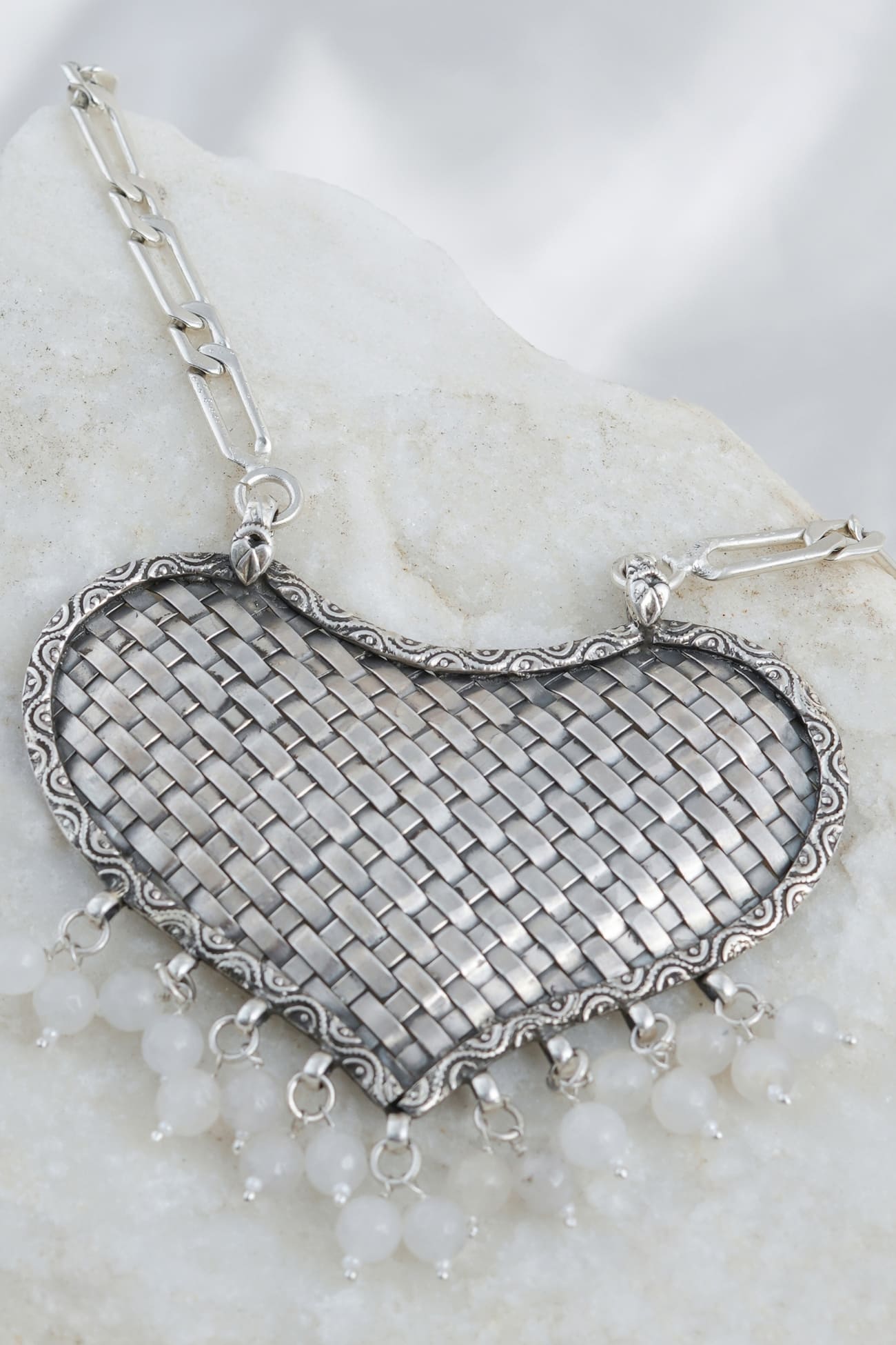 332RVI-Basket-Weaved-Heart-Pendant-D1 (1)