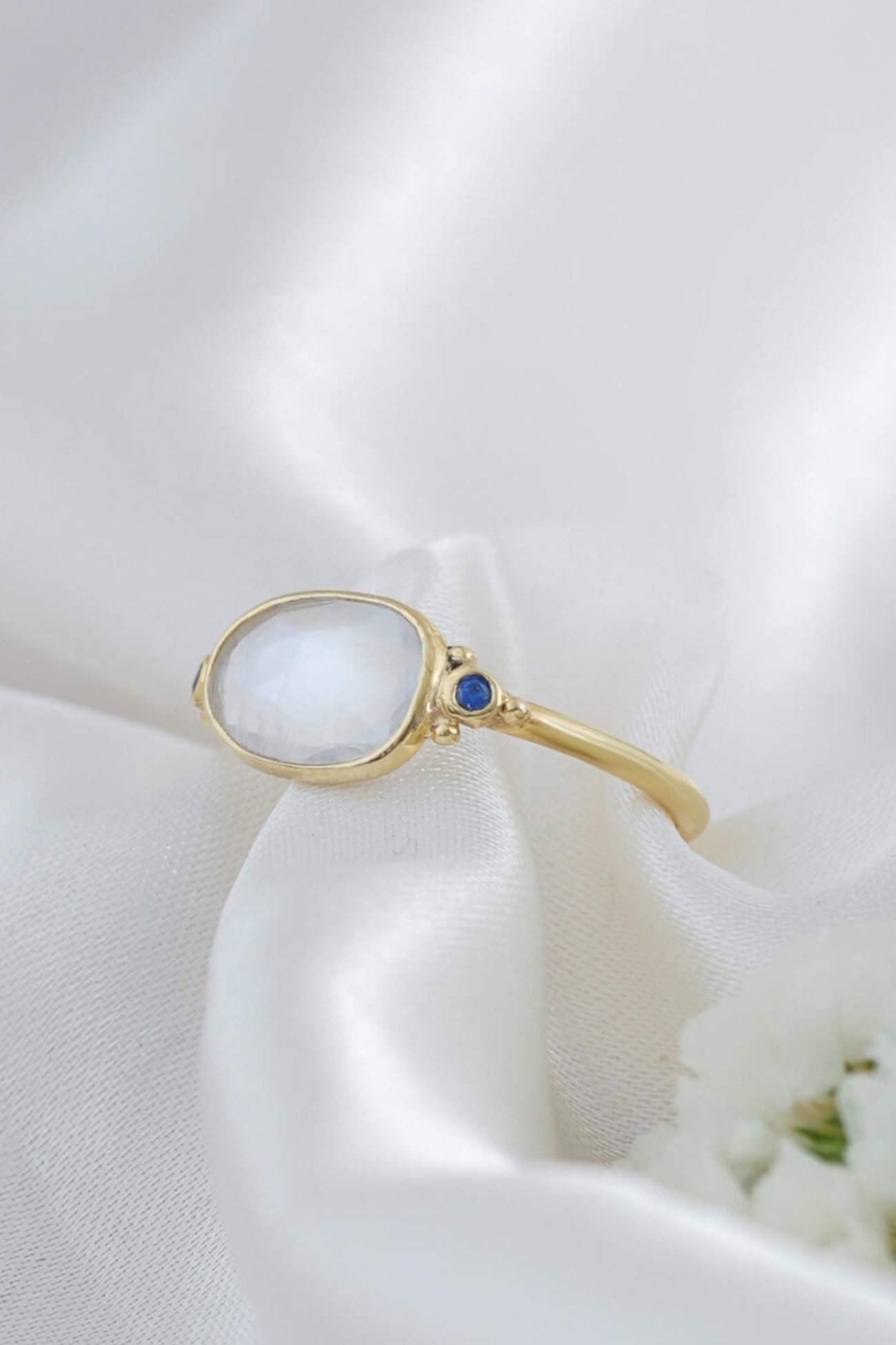 355RVI-Moonlit-Sapphire-Evil-Eye-Ring-D1