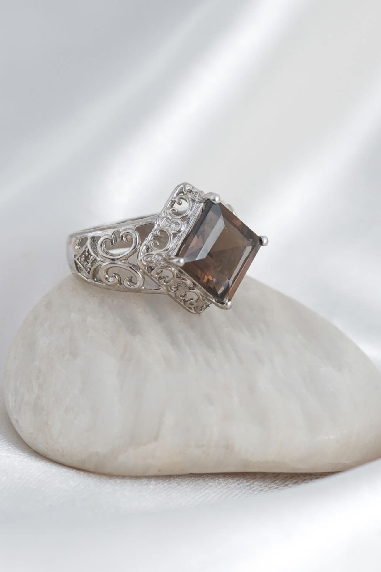 357RVI-Majestic-Filigree-Square-Engagement-Ring-A1_V1