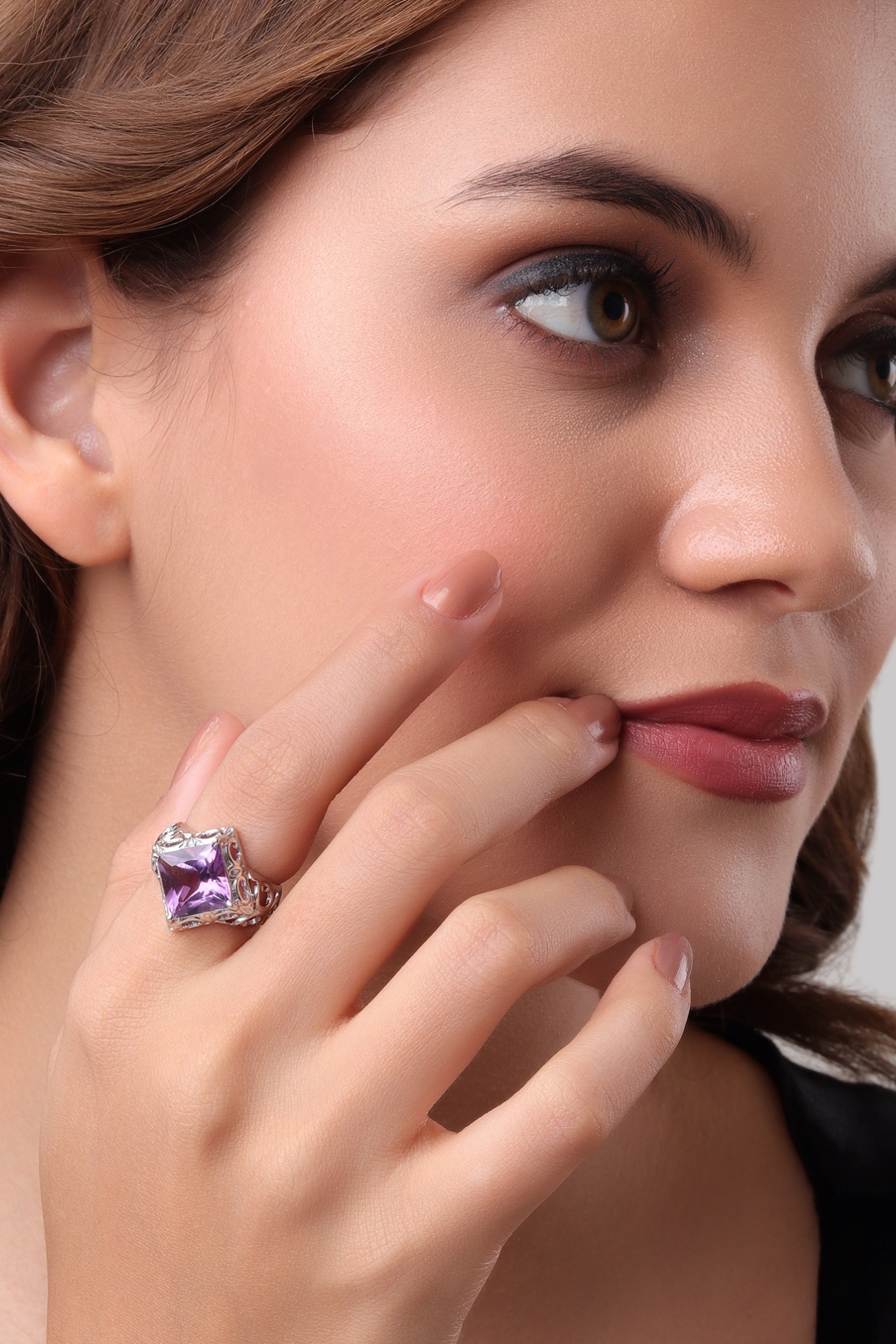 357RVI-Majestic-Filigree-Square-Engagement-Ring-F1_V1