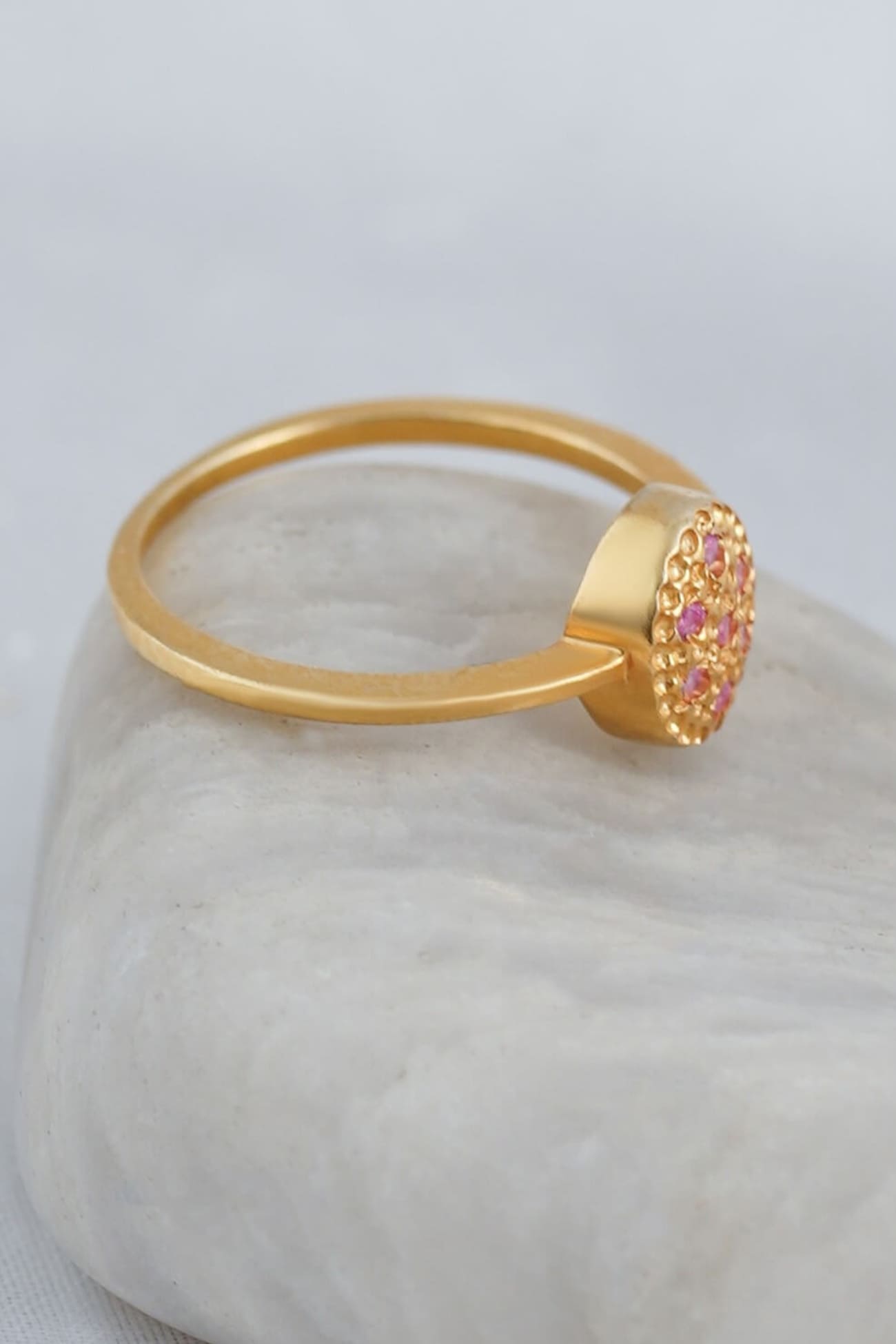 360RVI-Starlite-Sapphire-Engagement-Ring-B1_V1