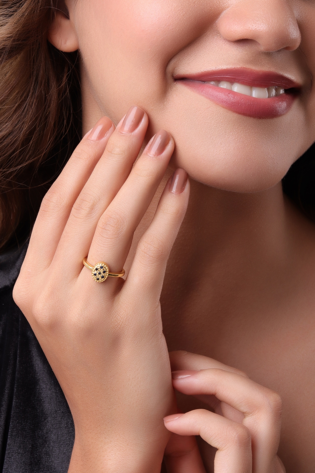 360RVI-Starlite-Sapphire-Engagement-Ring-C1_V2