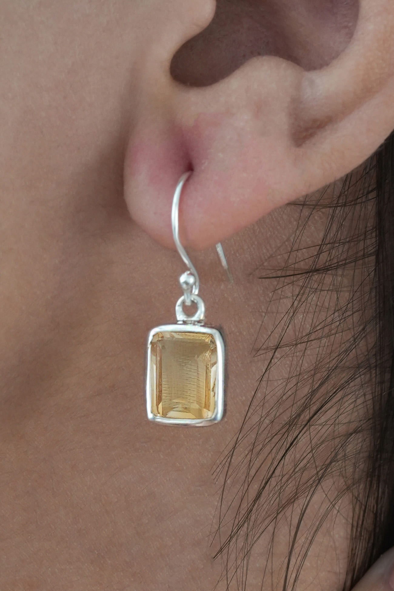 363RVI-Citrine-Oval-Pendant-and-Square-Earrings-A1 (1)