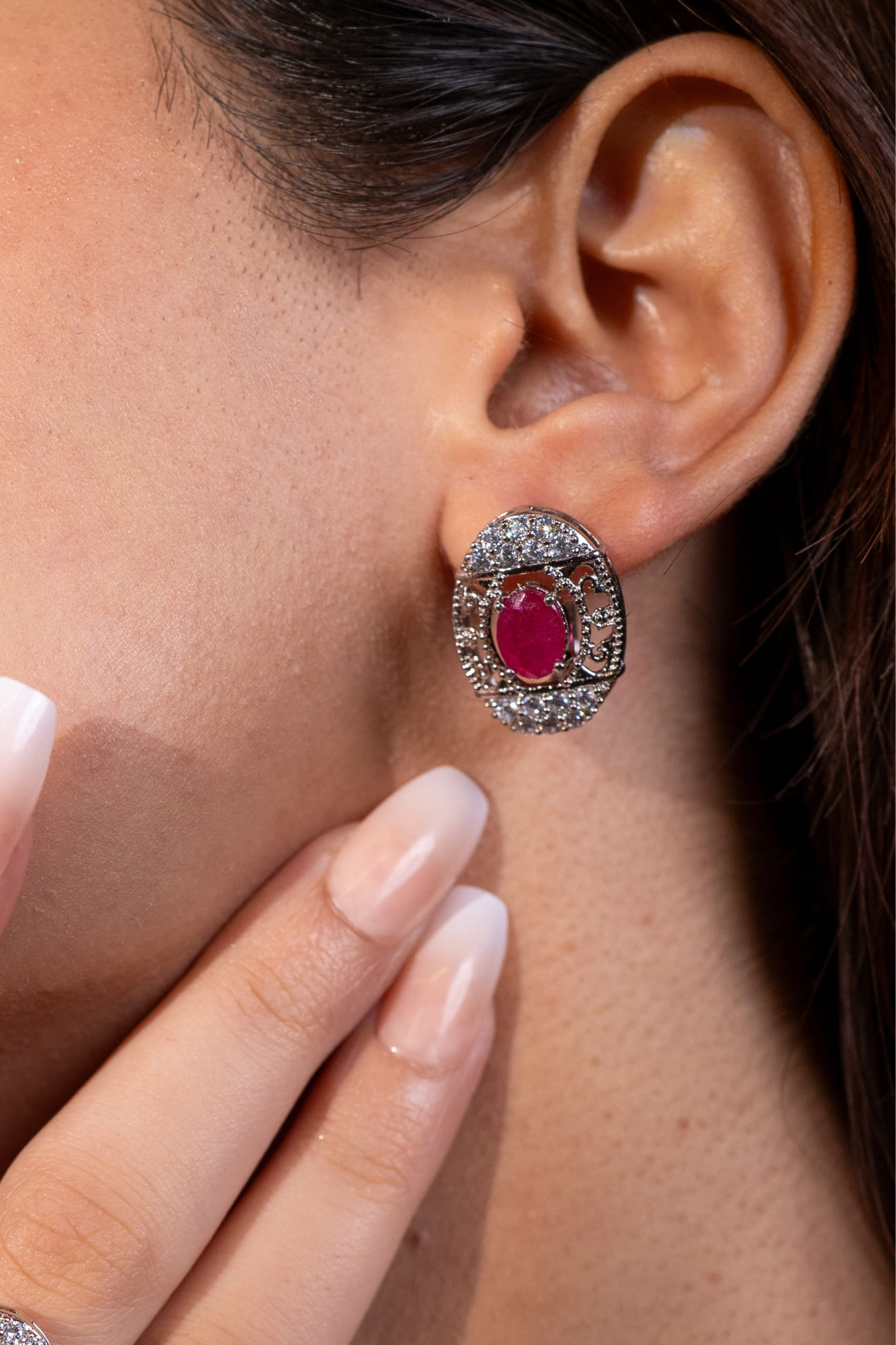 365RVI-Regal-Sapphire-Filigree-Pendant-Necklace-Set-B1-V1 (1)