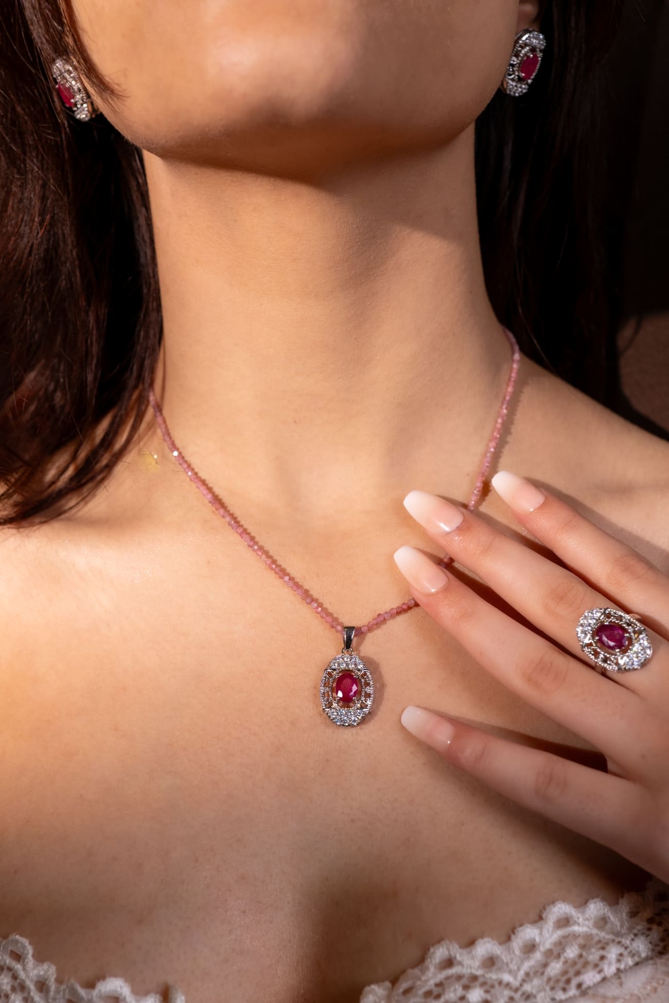 365RVI-Regal-Sapphire-Filigree-Pendant-Necklace-Set-D1-V1 (1)