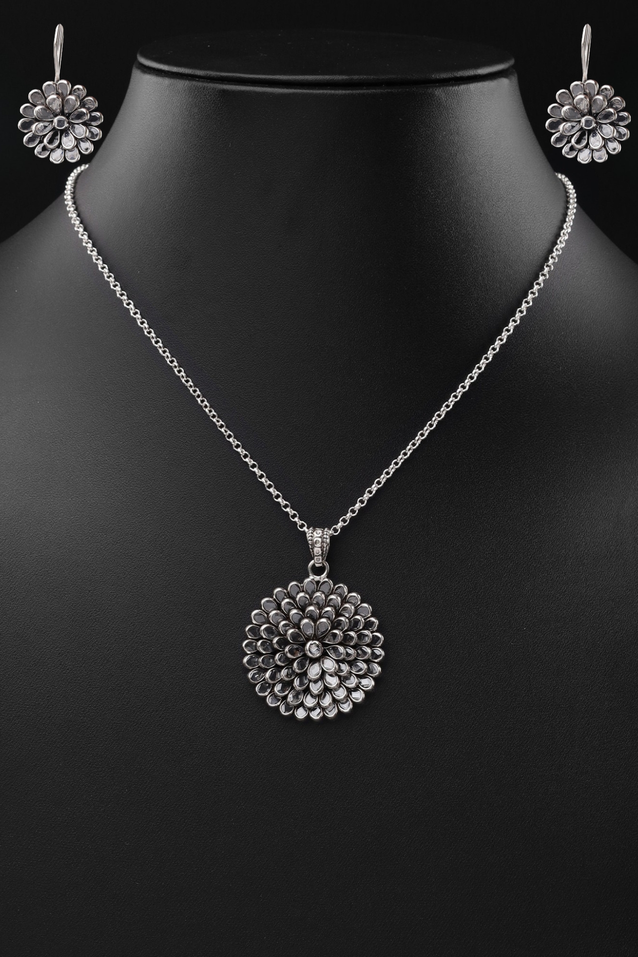 405RVI-Eternal-Bloom-Polki-Pendant-Set-F1