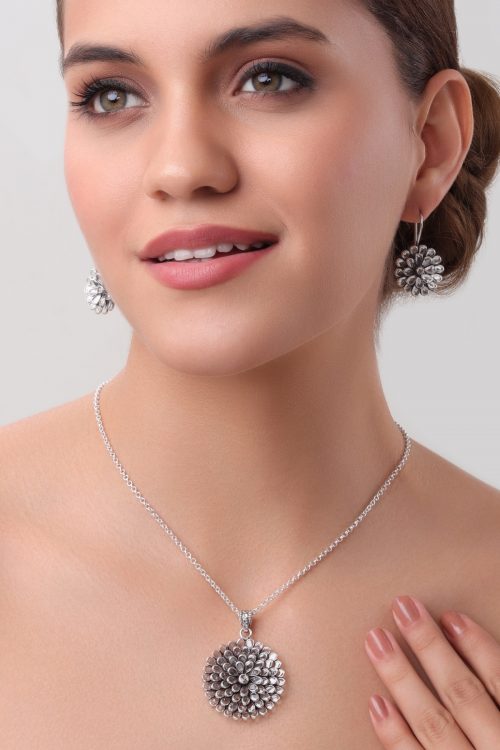 Eternal Bloom Crystal Pendant Set