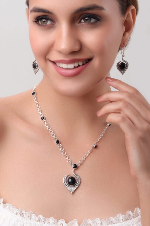 Firelight Gemstone Black Onyx Necklace Set