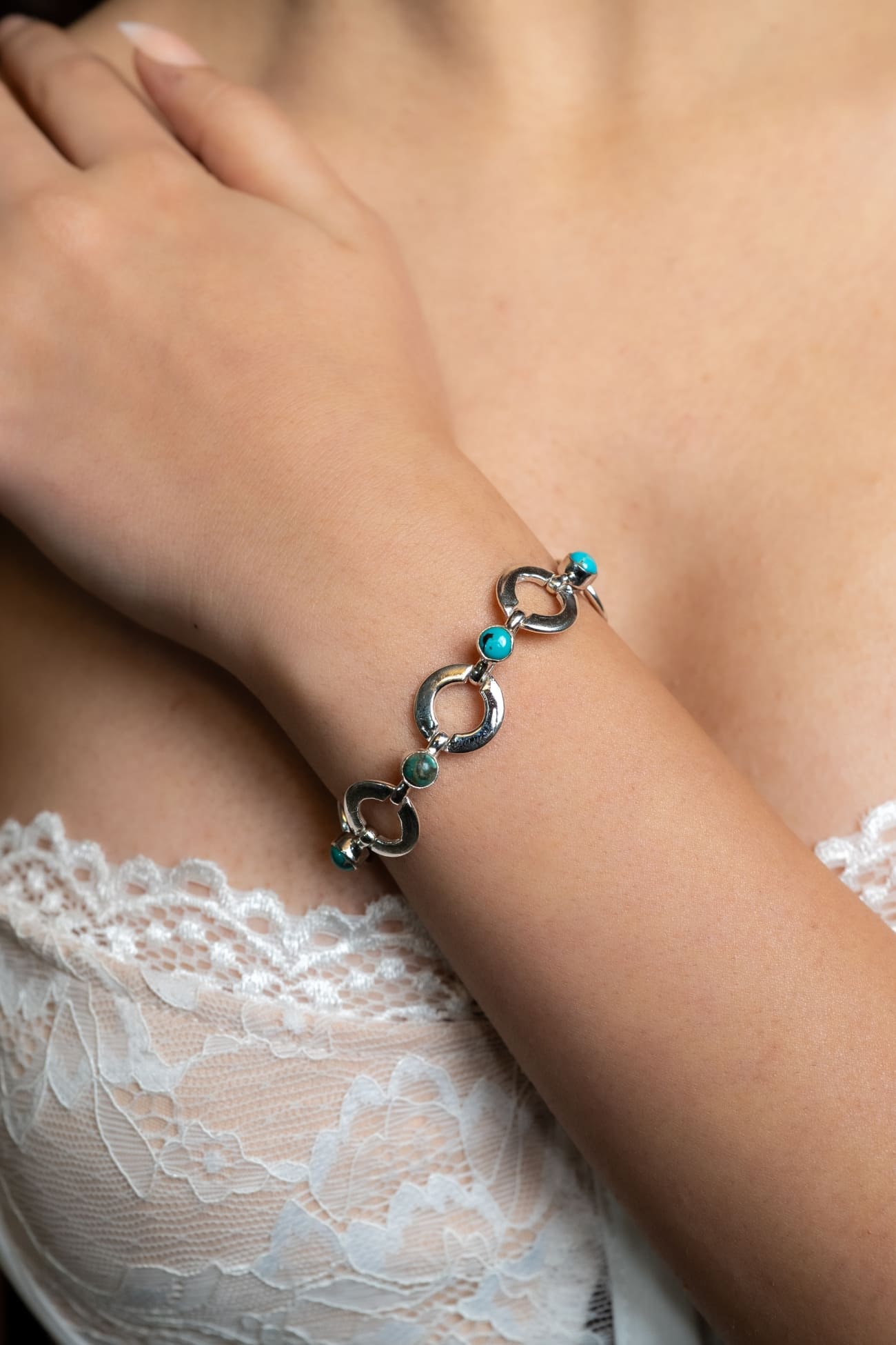 423RVI-Circle-of-Serenity-Turquoise-Bracelet-B1-V1 (1)