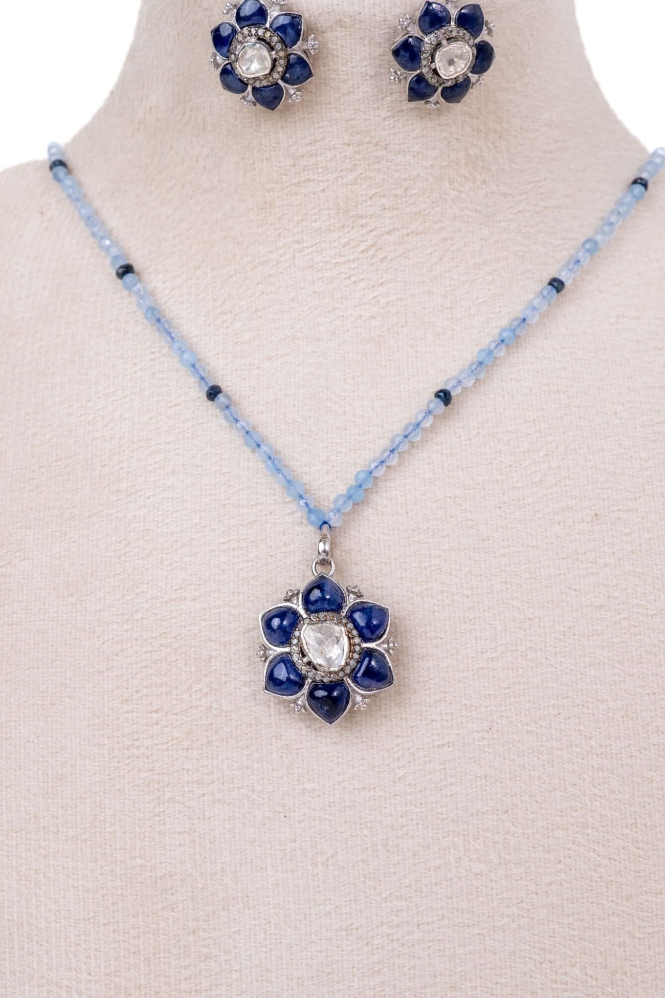 424RVI-Spring-Blossom-Sapphire-Necklace-Set-A1