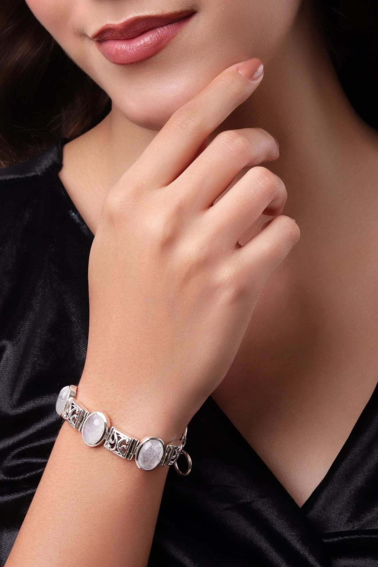 43RVI_E_Rainbow_Moonstone_Bracelet